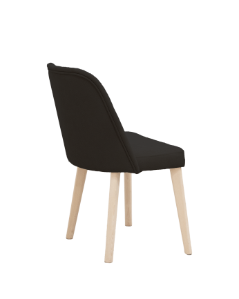 Silla tapizada de color negro con patas de madera en tono natural de 87cm