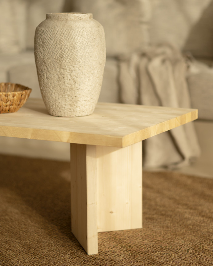 Mesa de centro de madera maciza en tono natural de 120x55 cm