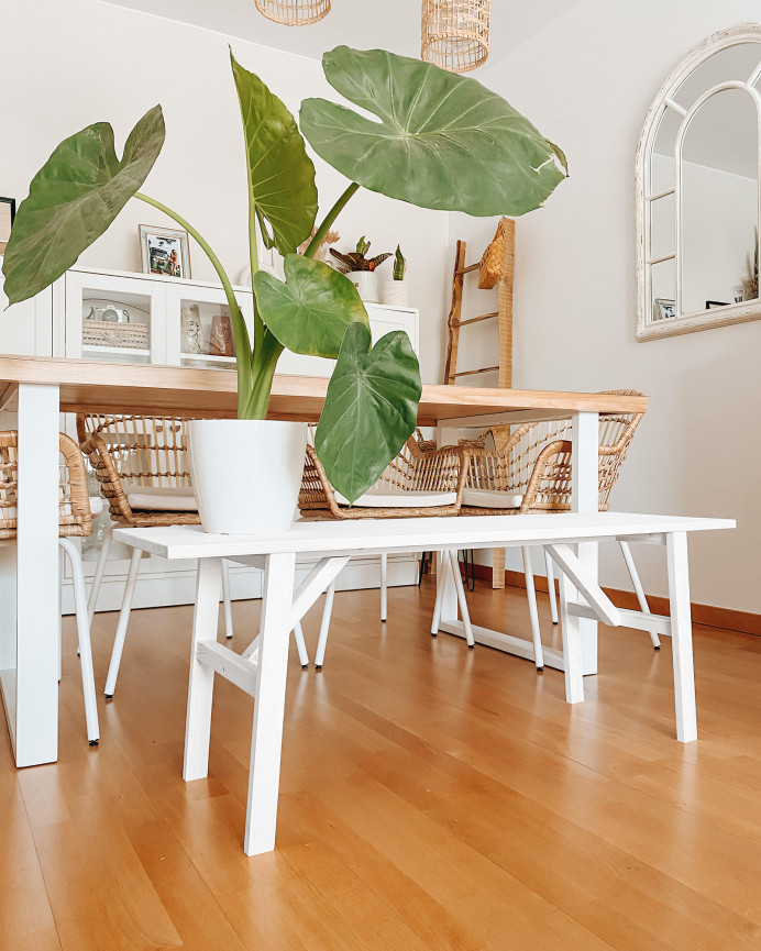 Banqueta de madera maciza en tono blanco de 120x45cm