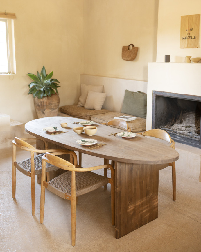 Mesa de comedor de madera maciza en tono roble oscuro de varias medidas