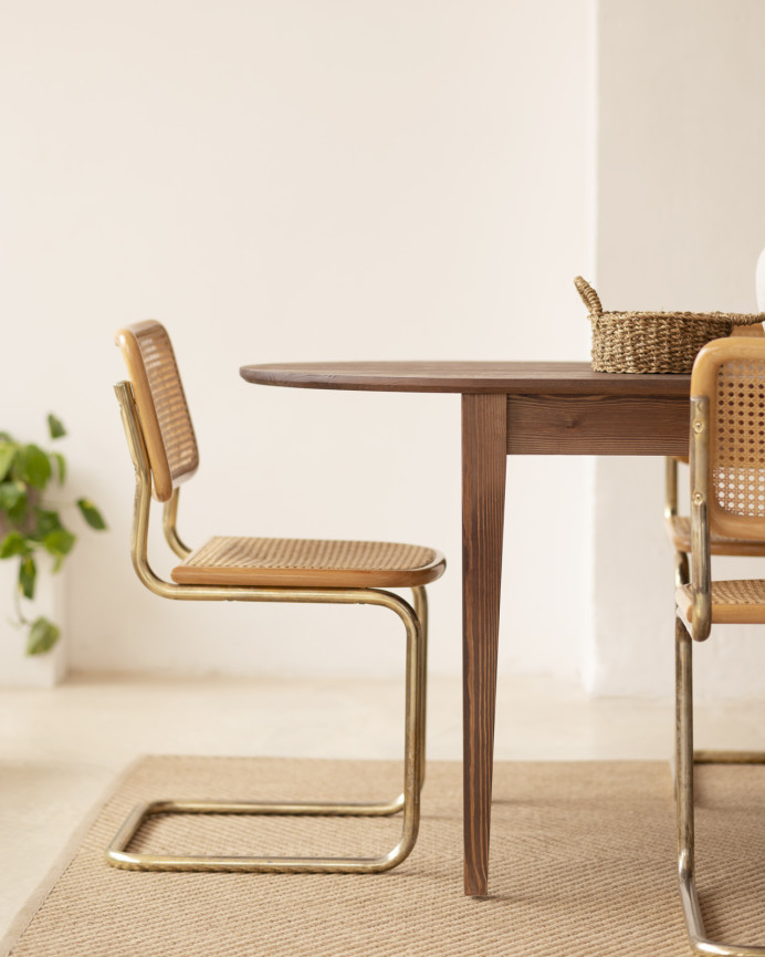 Mesa de comedor de madera maciza ovalada en tono nogal de varias medidas