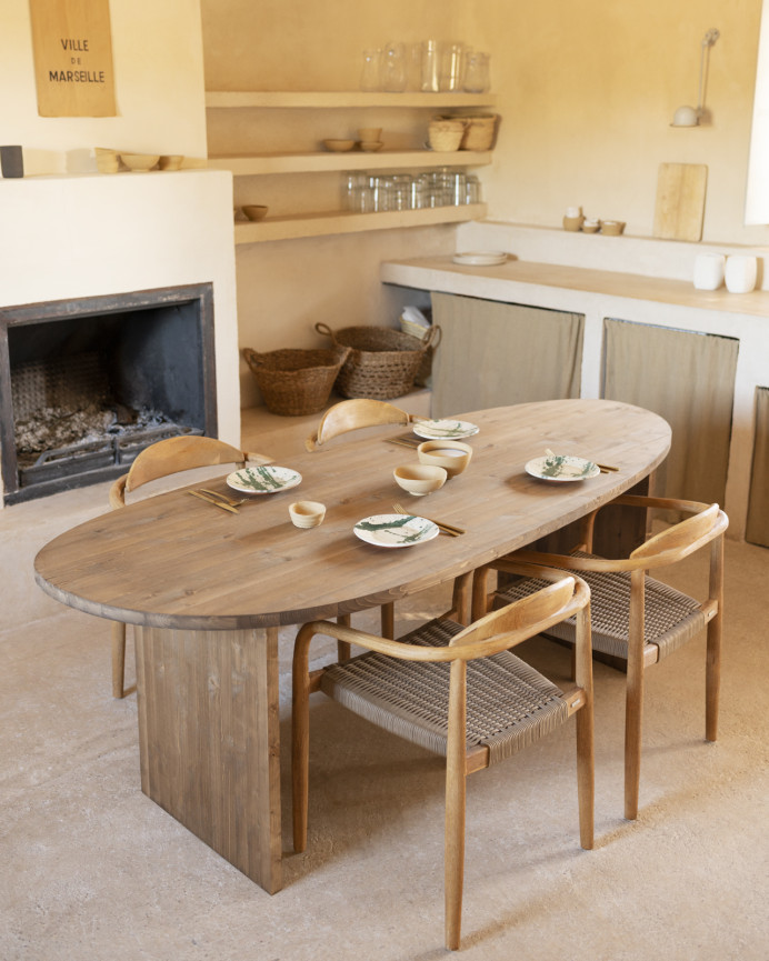 Mesa de comedor de madera maciza en tono roble oscuro de varias medidas