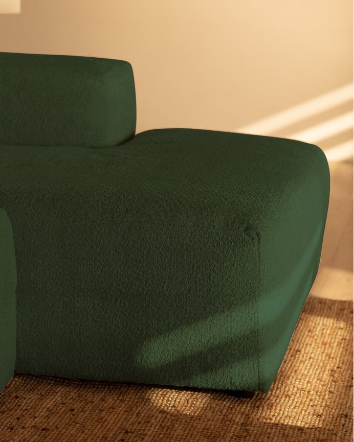 Sofá de 3 módulos curvo con chaise longue de bouclé color verde 320x172cm