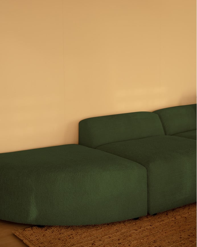 Sofá de 3 módulos curvo con chaise longue de bouclé color verde 320x172cm