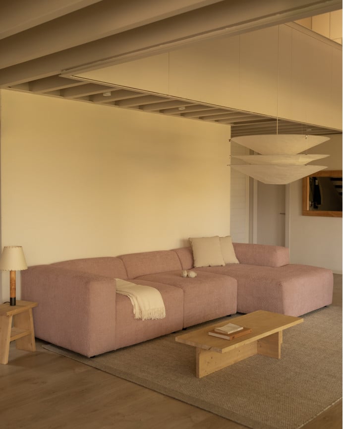 Sofá de 3 módulos con chaise longue de bouclé color rosa 330x172cm