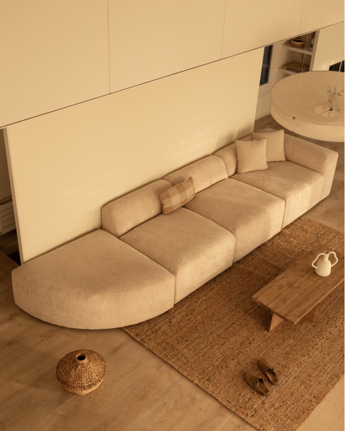 Sofá de 4 módulos con curva de bouclé color beige 410x110cm