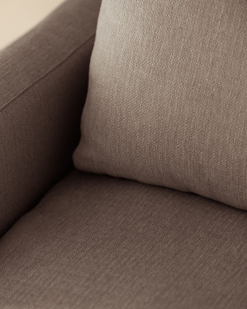 Sofá con chaise longue tono gris oscuro de diferentes medida