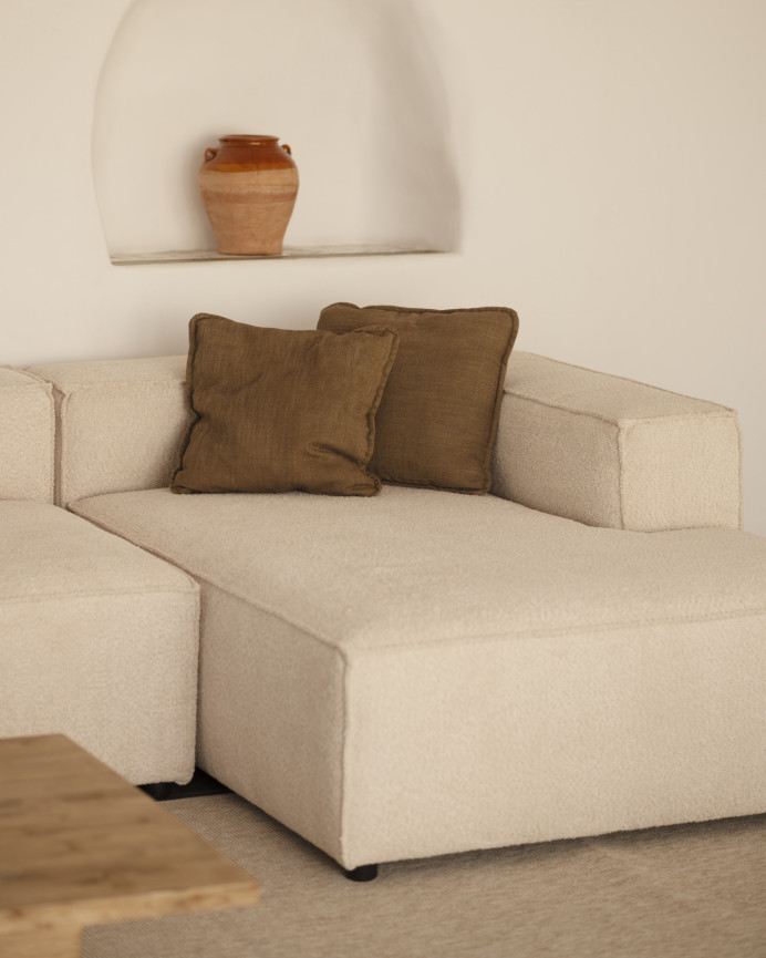 Sofá de bouclé con chaise longue color beige de varias medidas 