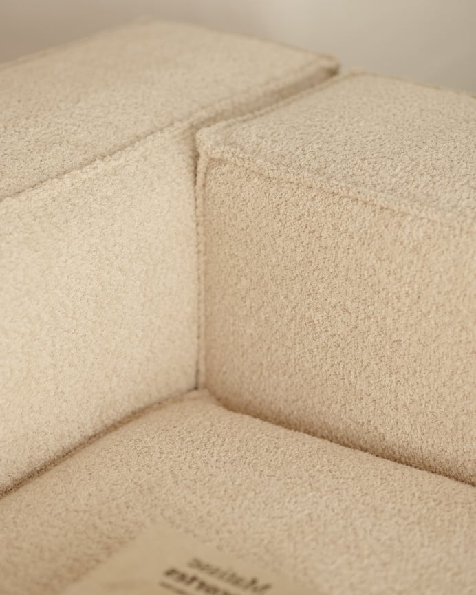 Sofá de bouclé con chaise longue color beige de varias medidas 