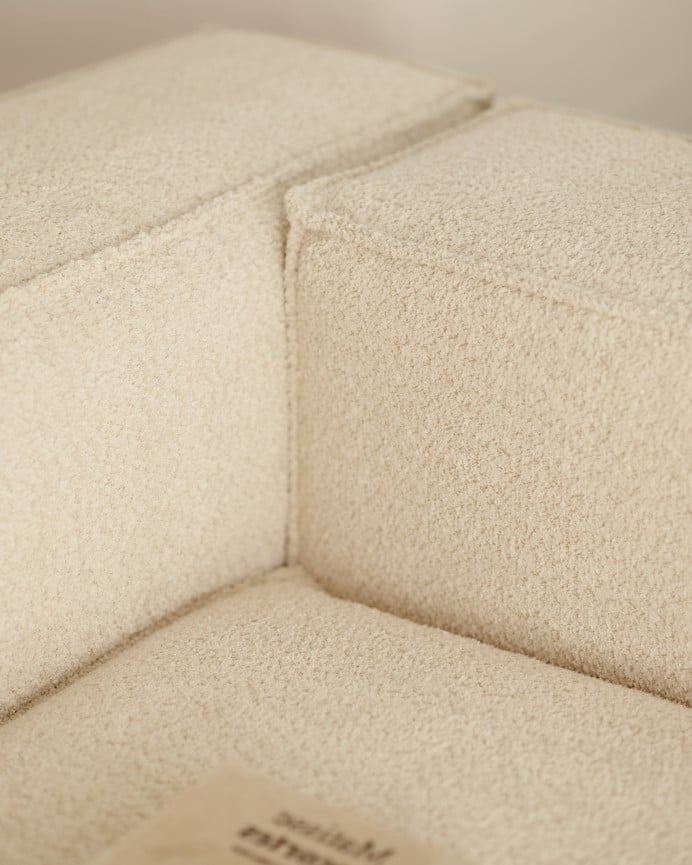 Sofá de bouclé con chaise longue color blanco roto de varias medidas 