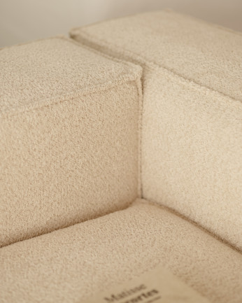 Sofá de bouclé con chaise longue color beige de varias medidas 