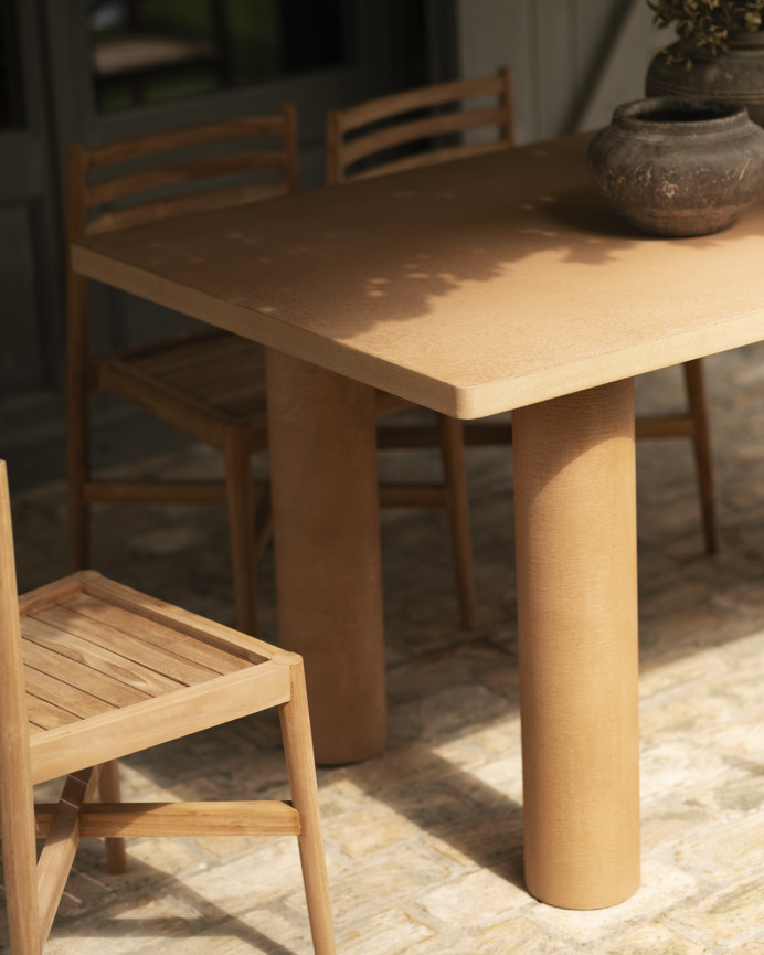 Mesa de comedor rectangular de microcemento en tono terracota de varias medidas