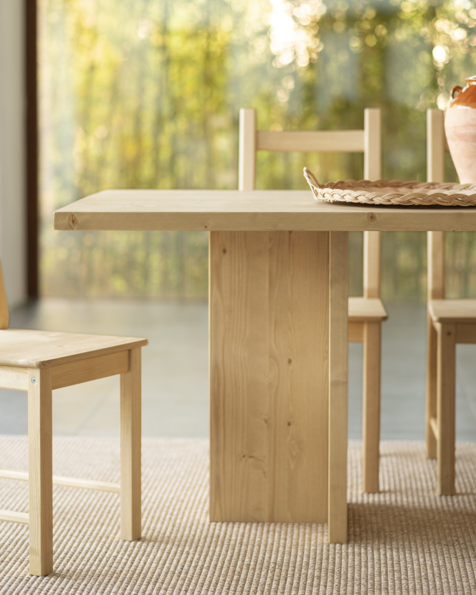 Mesa de comedor de madera maciza en tono roble medio de varias medidas