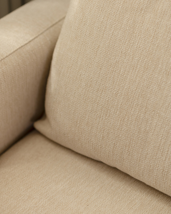 Sofá con chaise longue tono beige de diferentes medidas