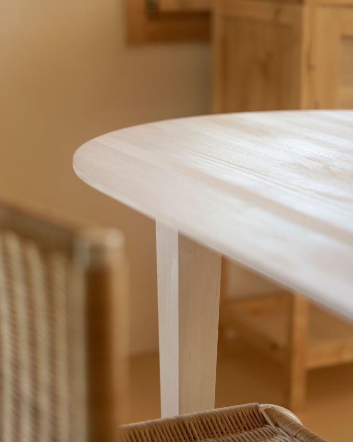 Mesa de comedor de madera maciza ovalada en tono blanco de varias medidas