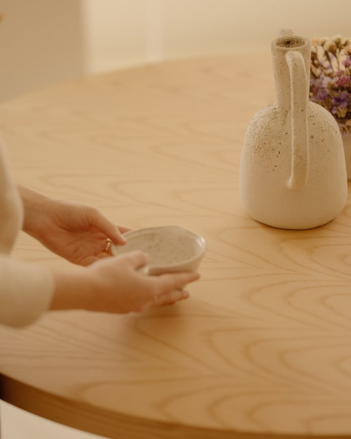 Mesa de comedor redonda de madera de fresno en varias medidas