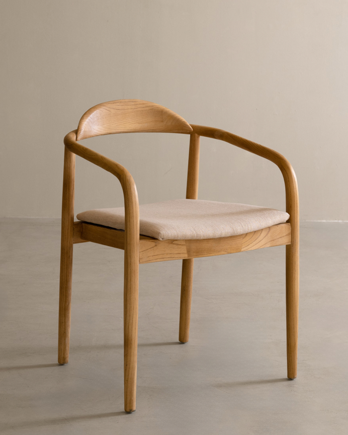 Silla de madera de olmo y asiento acolchado color beige de 78x58cm