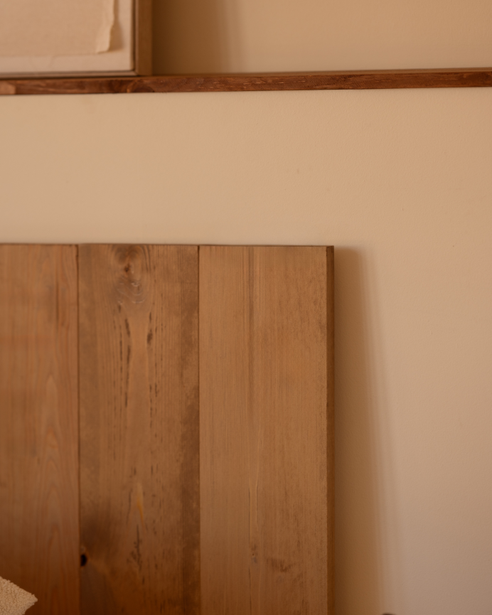 Cabecero de madera maciza en tono roble oscuro de varias medidas
