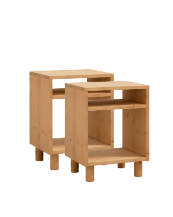 Pack de 2 mesitas de noche de madera maciza en tono roble medio de 51x32cm