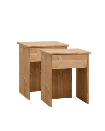 Pack de 2 mesitas de noche de madera maciza en tono roble medio de 50x42cm