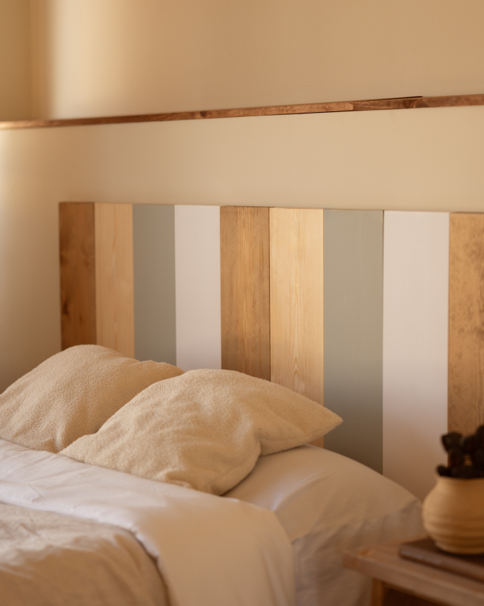 Cabecero de madera maciza combinado en diferentes tonos y de varias medidas