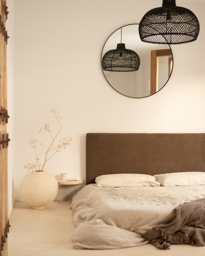 Pack de 2 mesitas de noche de madera maciza flotante en tono natural de 3x40cm