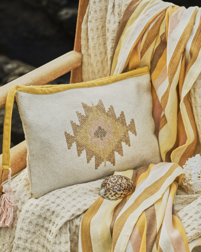 Bolso de mano de algodón dhurrie de 22x35cm