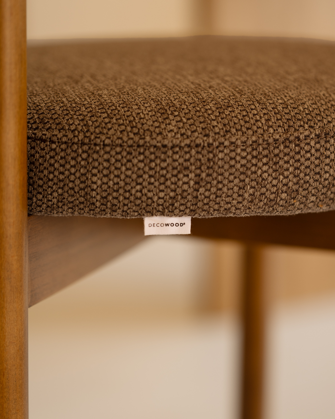 Silla de madera de haya con asiento tapizado color marrón de 75x38cm