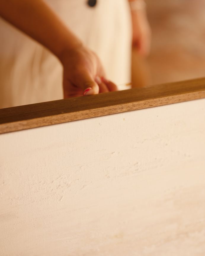 Cuadro blanco decorativo sobre algodón con bastidor de madera pintado artesanalmente con pintura al óleo en varias medidas