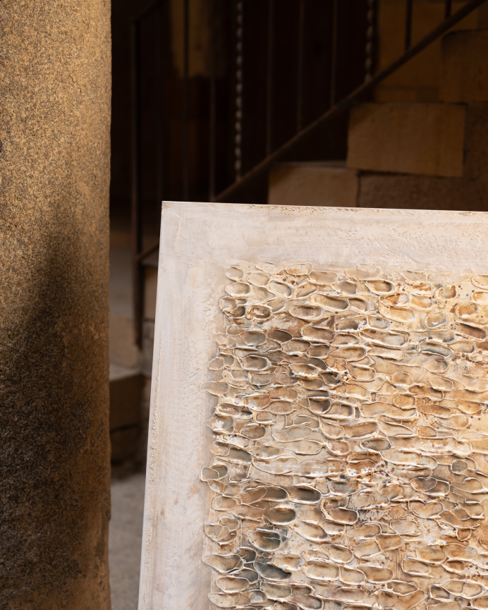 Cuadro blanco decorativo sobre algodón con bastidor de madera pintado artesanalmente con pintura al óleo en varias medidas
