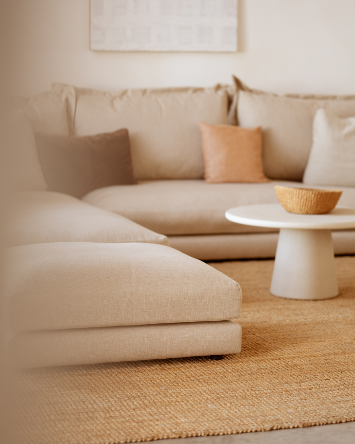 Sofá con chaise longue izquierdo tono beige de varias medidas