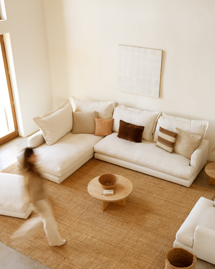 Sofá con chaise longue izquierdo tono blanco roto de varias medidas