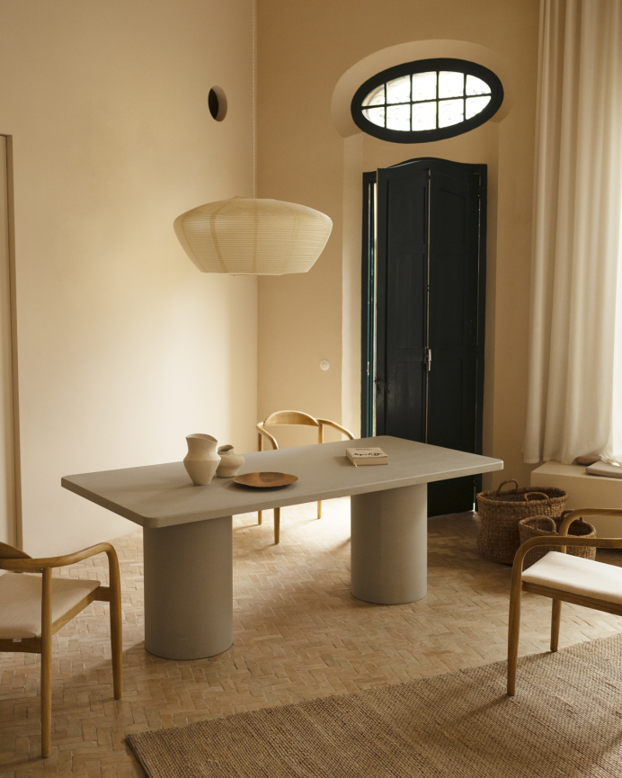 Mesa de comedor rectangular de microcemento en tono gris en varias medidas