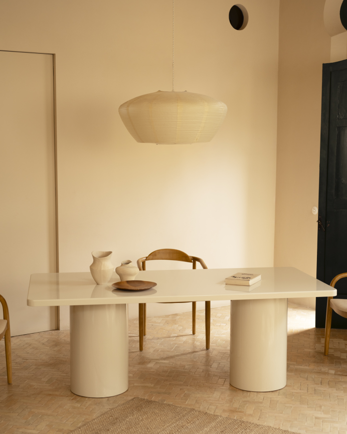 Mesa de comedor rectangular de madera natural de chopo en tono lacado brillante blanco en varias medidas