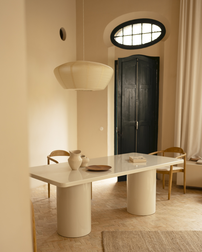 Mesa de comedor rectangular de madera natural de chopo en tono lacado brillante blanco en varias medidas