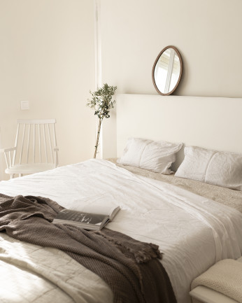 Tête de lit rembourrée en similicuir blanc de différentes tailles