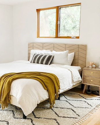 Tête de lit en bois massif imprimée motif chevrons l ton naturel de différentes tailles