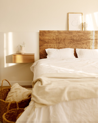 Tête de lit en bois massif imprimée du motif Fleurs vintage I ton chêne foncé de différentes tailles