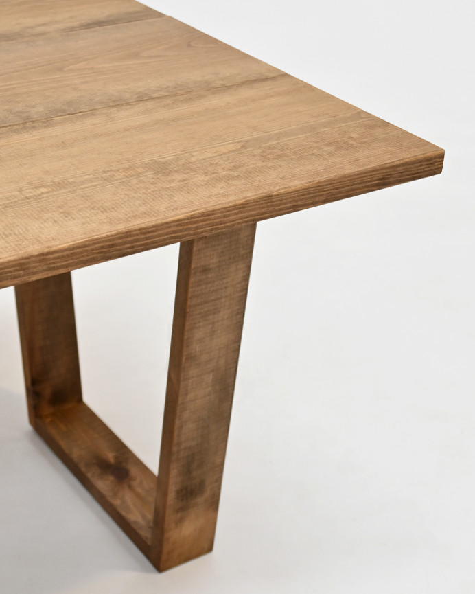 Table basse en bois massif ton chêne foncé 120x60cm