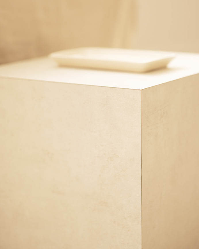 Table d'appoint effet marbre 40x45cm