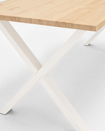 Table en bois massif ton naturel et blanc de différentes tailles