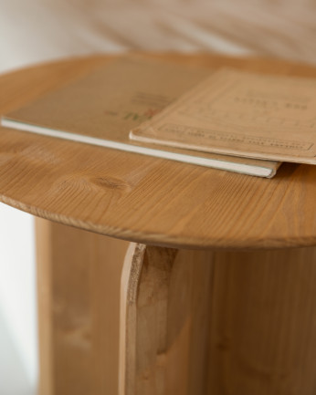 Table d’appoint en bois massif chêne moyen de 50x45cm