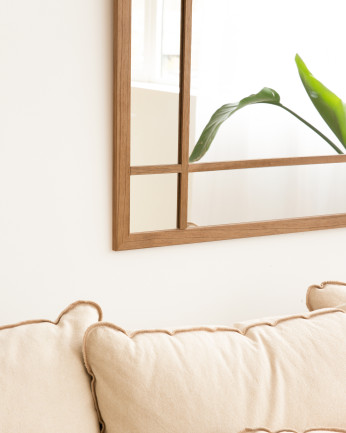 Miroir mural rectangulaire de type fenêtre en bois ton chêne foncé