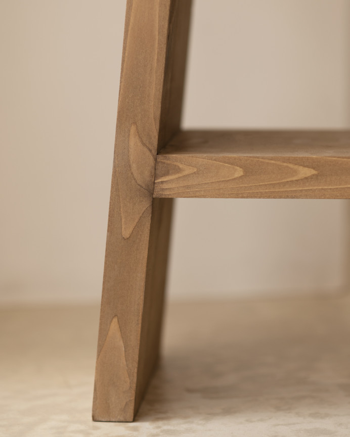 Table de chevet ou table d'appoint en bois massif ton chêne foncé 45x39cm