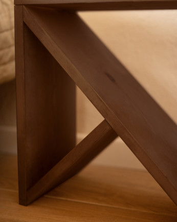 Table de chevet ou table d'appoint en bois massif ton noyer de différentes tailles