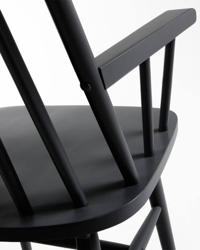 Chaises en bois d'hévéa massif peint en noir avec accoudoirs 87x51cm