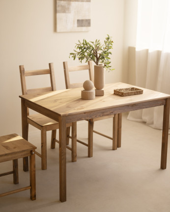 Pack table à manger et 4 chaises en bois massif teinte chêne foncé de 120 cm