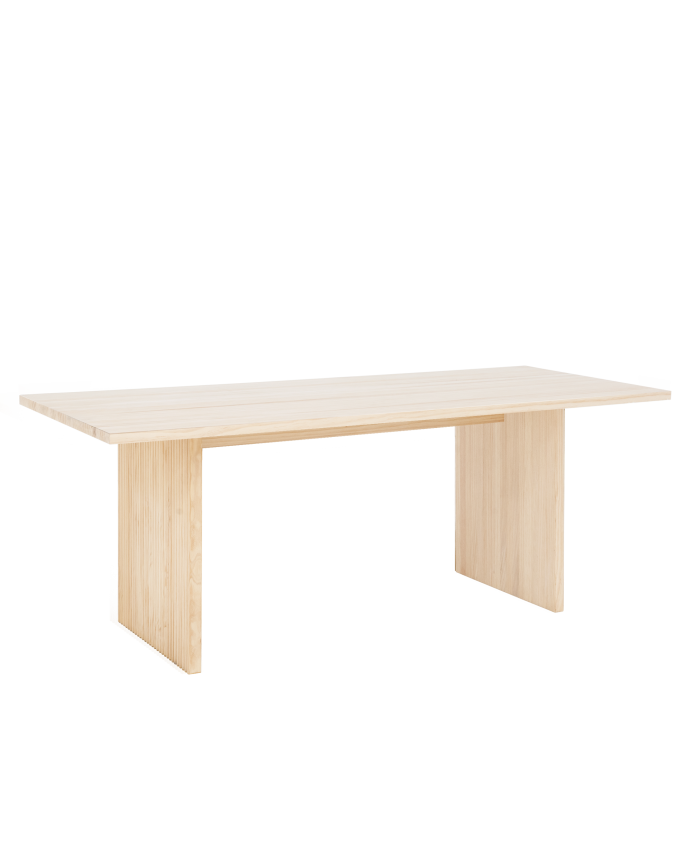 Table de salle à manger en bois massif dans le ton du bois naturel de différentes tailles