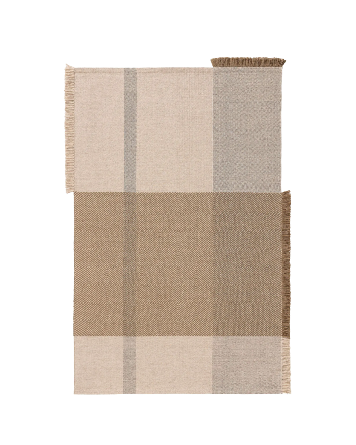 Tapis en laine beige disponible en différentes tailles