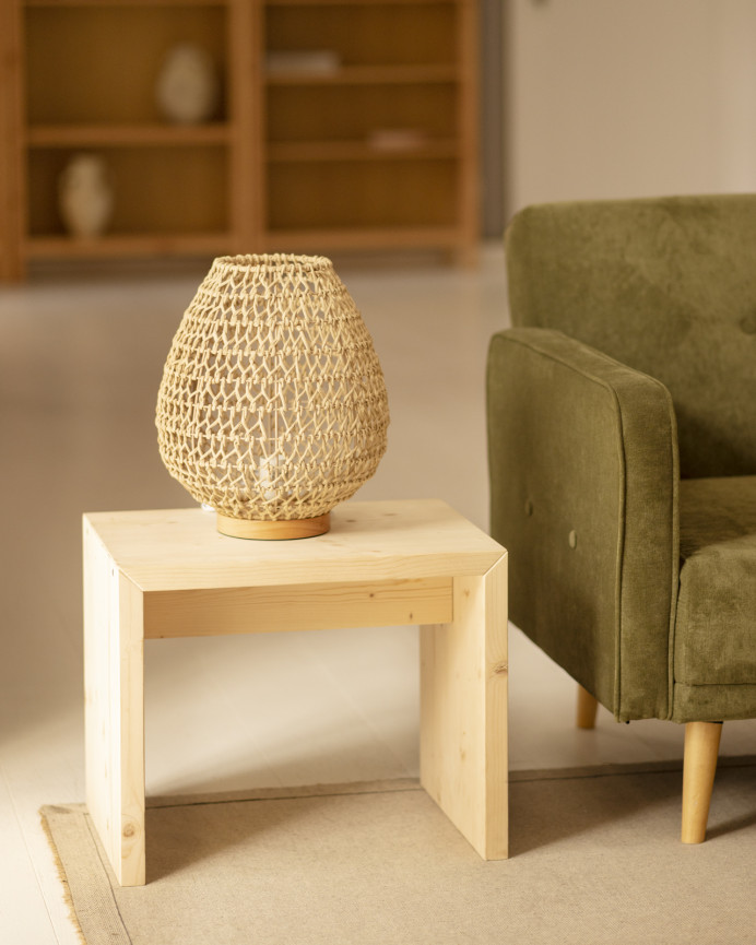 Petite table / tabouret en bois massif au ton naturel de 45x50cm